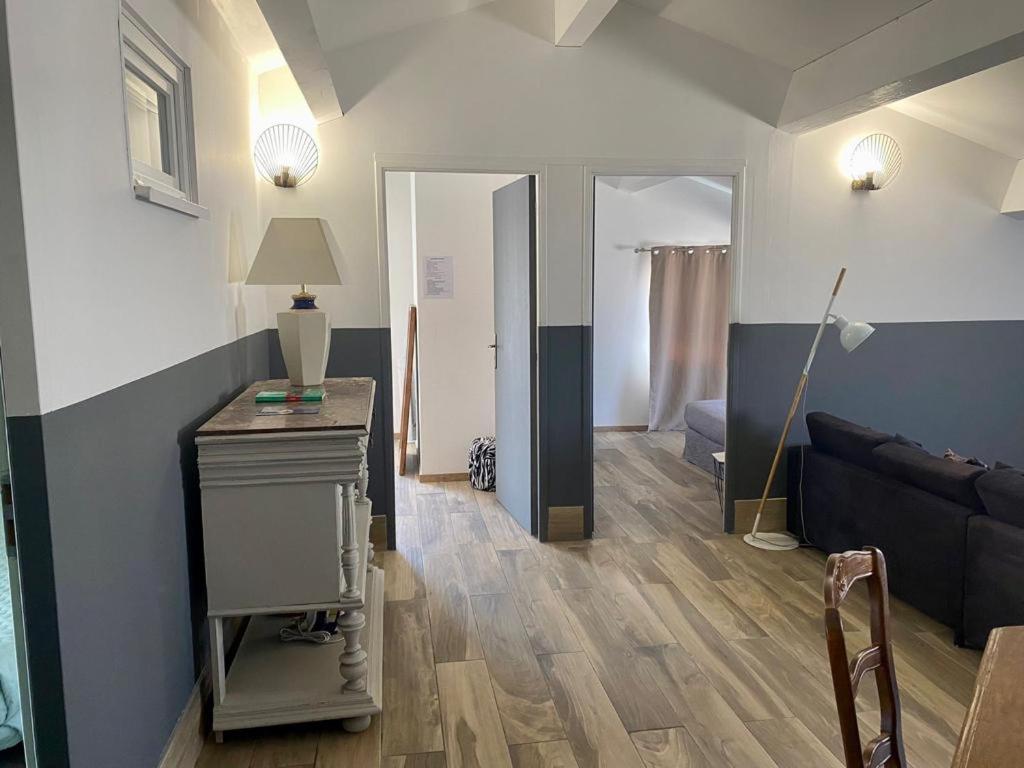 Residence Antonia Appartements Avec Piscine Commune - Centre Ville Calvi カルヴィ エクステリア 写真