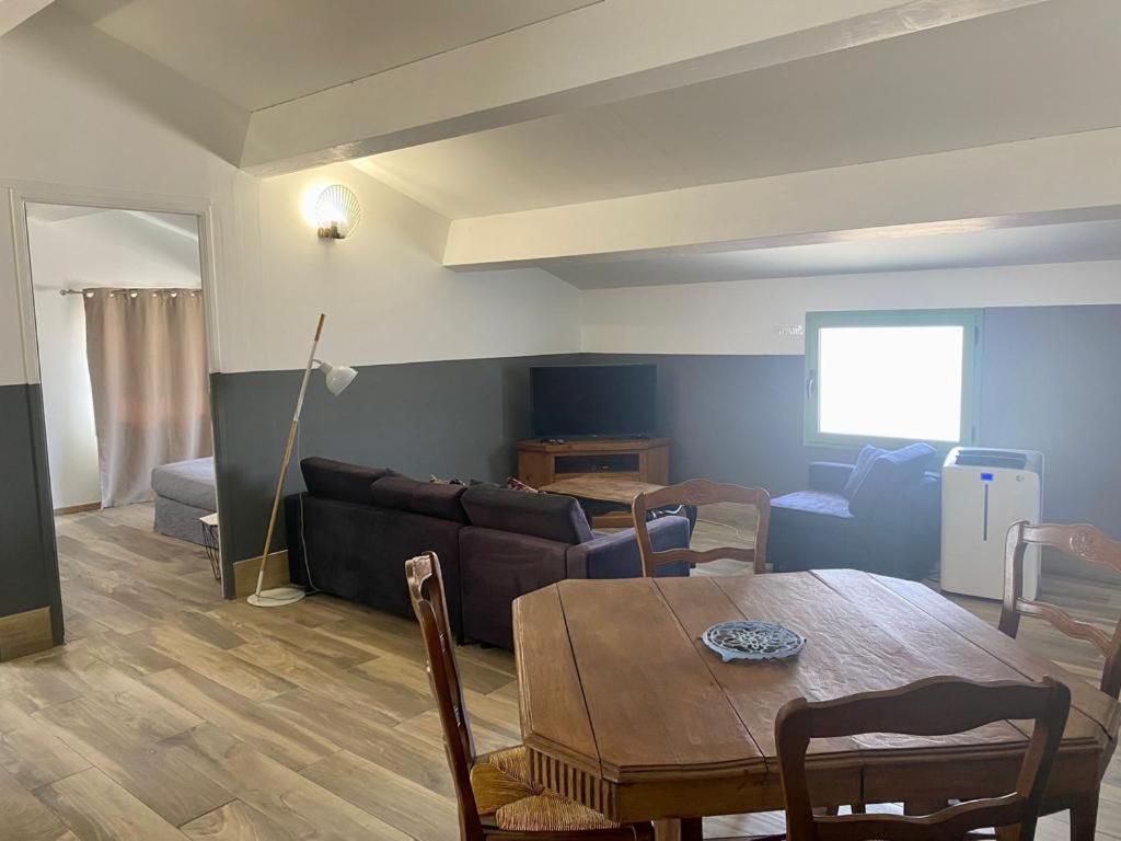 Residence Antonia Appartements Avec Piscine Commune - Centre Ville Calvi カルヴィ エクステリア 写真