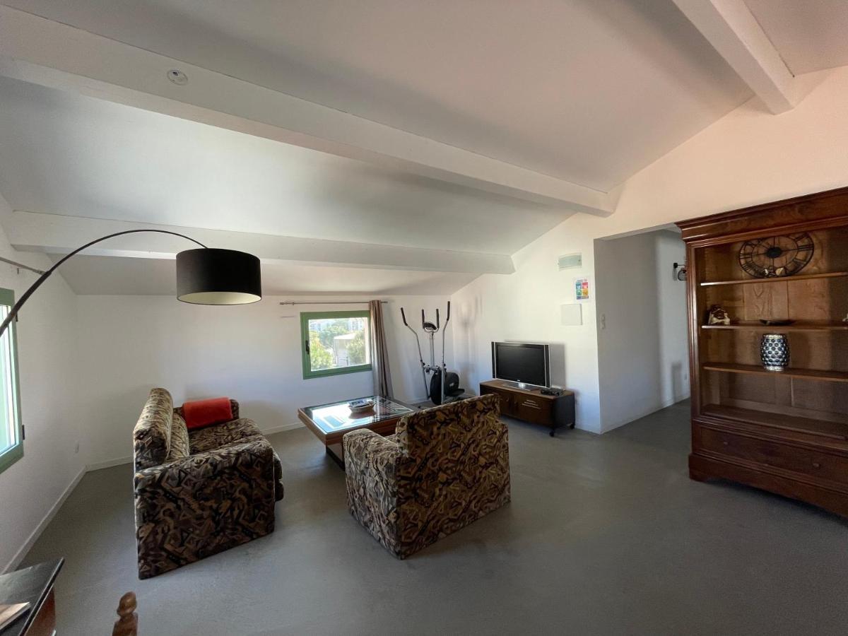 Residence Antonia Appartements Avec Piscine Commune - Centre Ville Calvi カルヴィ エクステリア 写真