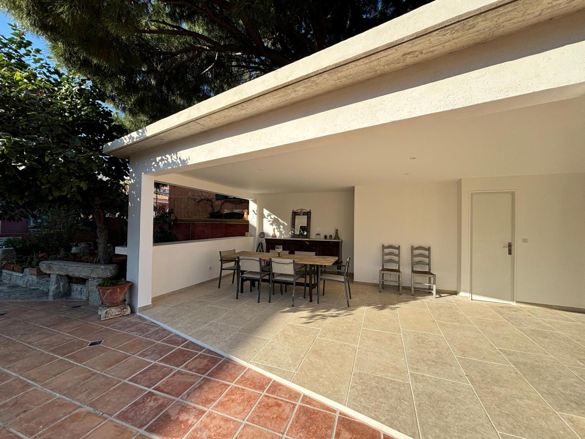 Residence Antonia Appartements Avec Piscine Commune - Centre Ville Calvi カルヴィ エクステリア 写真